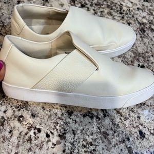 Cute casual Nike neutral shoe